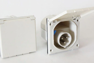16A Flush Mount Inlet - White
